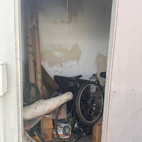 5 x 10 storage unit in San Marcos, CA