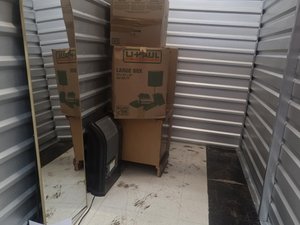 5 x 10 storage unit in Kingsport, TN