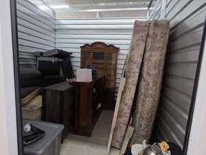 10 x 10 storage unit in Kingsport, TN