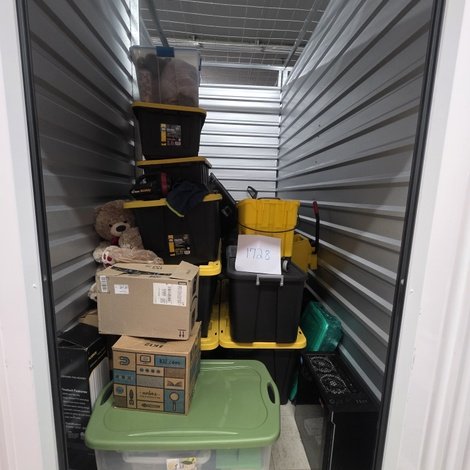 5 x 10 storage unit in Kingsport, TN