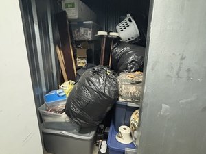 5 x 10 storage unit in Clarksville, TN