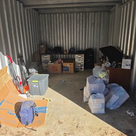 10 x 15 storage unit in Davidson, NC