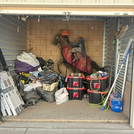 10 x 10 storage unit in Atwater, CA