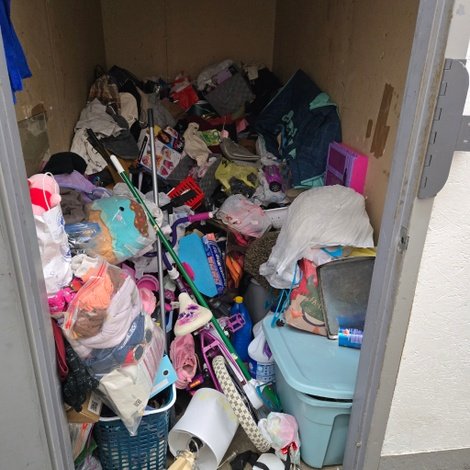 5 x 10 storage unit in Indianapolis, IN