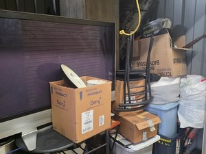 5 x 10 storage unit in Indianapolis, IN