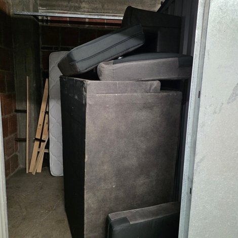 7 x 10 storage unit in Indianapolis, IN
