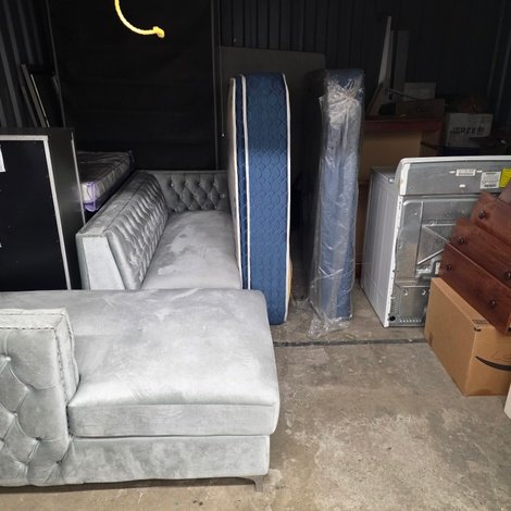 15 x 15 storage unit in Indianapolis, IN