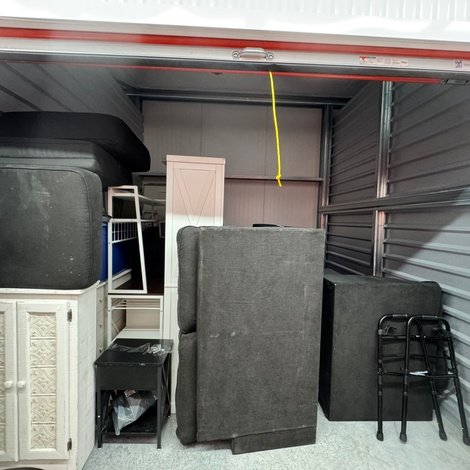 10 x 10 storage unit in Wilmington, NC