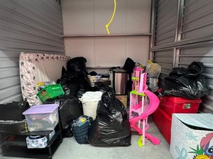 10 x 10 unit in Wilmington