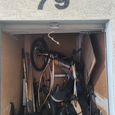5 x 5 storage unit in El Cajon, CA