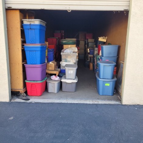 10 x 30 storage unit in El Cajon, CA