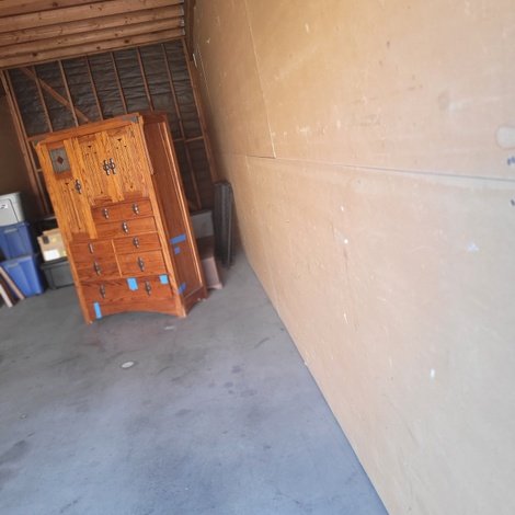 10 x 30 storage unit in El Cajon, CA