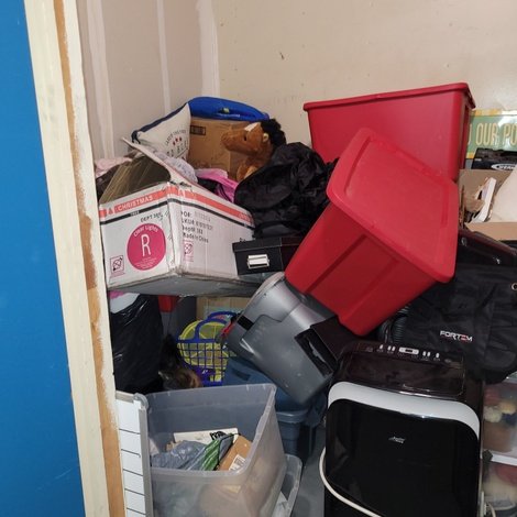 8 x 10 storage unit in El Cajon, CA