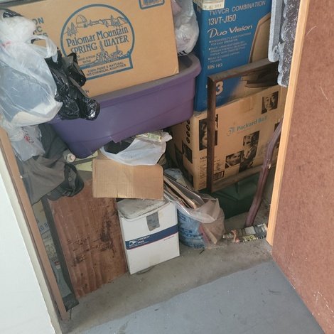 5 x 5 storage unit in El Cajon, CA