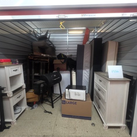 10 x 10 storage unit in Knoxville, TN