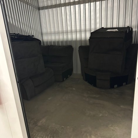 10 x 10 storage unit in Chicago, IL