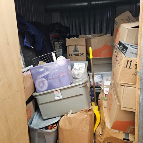 10 x 15 storage unit in Andover, MA