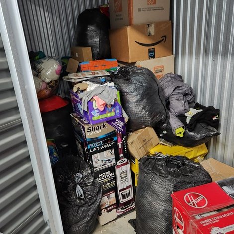 10 x 5 storage unit in Feeding Hills, MA