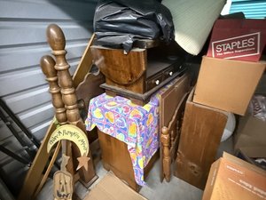 10 x 10 unit in Johnston
