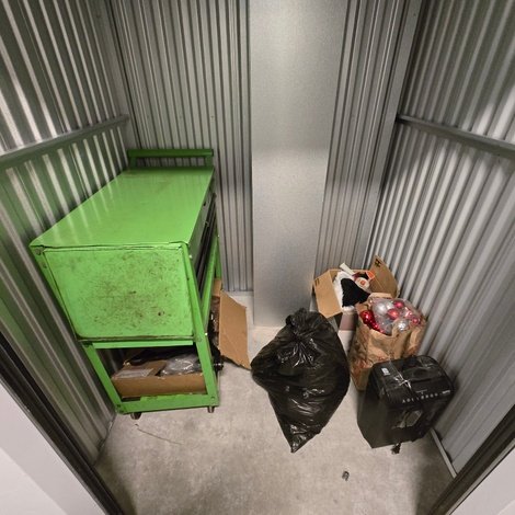 5 x 5 storage unit in Providence, RI