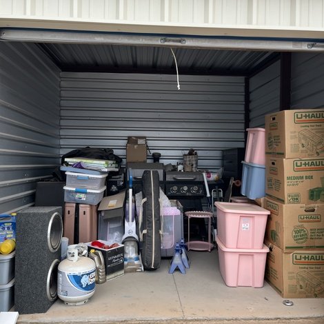 10 x 10 storage unit in El Paso, TX