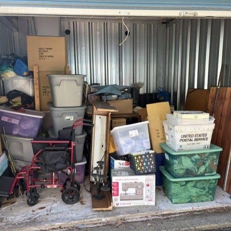 10 x 10 storage unit in Southington, CT