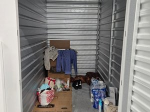 5 x 10 unit in Arlington