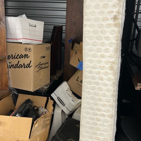 10 x 10 storage unit in San Antonio, TX