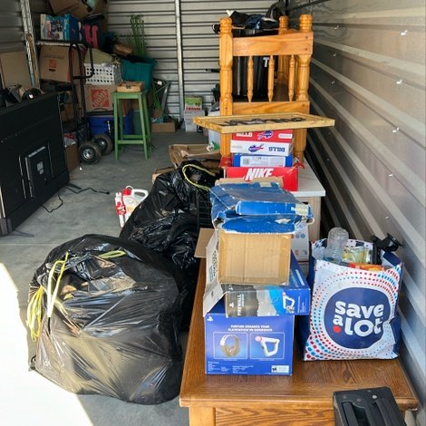 10 x 25 storage unit in Blasdell, NY