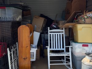 10 x 10 unit in Lexington Park