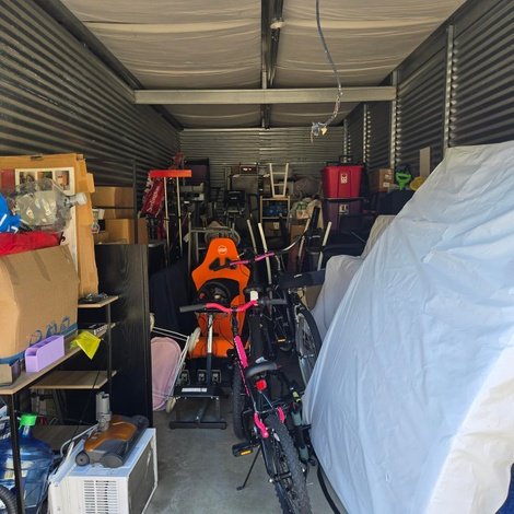 10 x 25 storage unit in North Oxford, MA