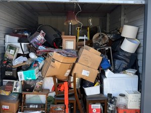 10 x 15 unit in Rd Lexington