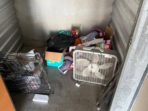 5 x 5 storage unit in Rd Lexington, KY
