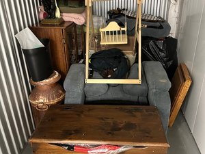 5 x 10 storage unit in Riverton, CT