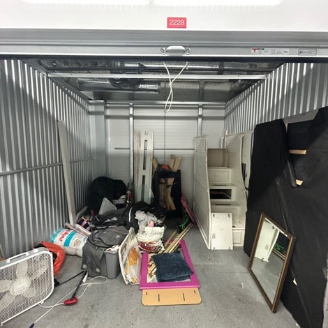 10 x 10 storage unit in North St Petersburg, FL