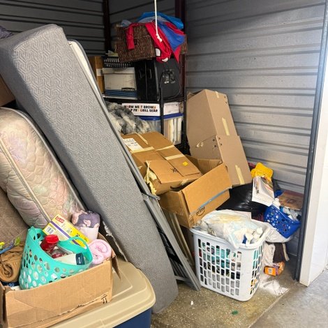 10 x 10 storage unit in Unknown, KY