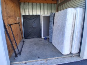 10 x 10 unit in Yuba City