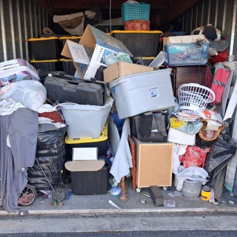 10 x 20 storage unit in Yuba City, CA