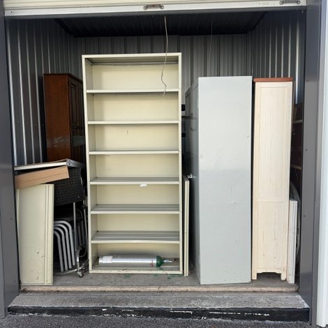 10 x 10 storage unit in Lexington, KY