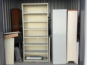 10 x 10 unit in Lexington