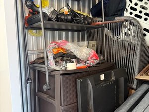 5 x 5 unit in Lexington