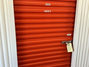 5 x 5 unit in Pleasanton