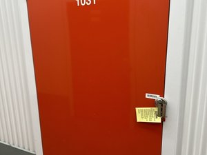 10 x 10 unit in Pleasanton
