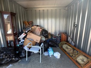 10 x 10 storage unit in Dry Ridge, KY