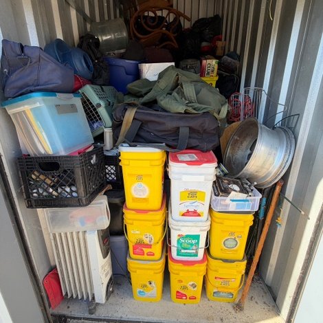 5 x 10 storage unit in Dry Ridge, KY