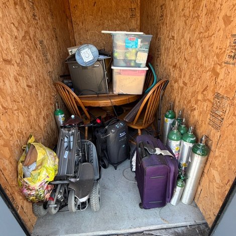 5 x 10 storage unit in Dry Ridge, KY