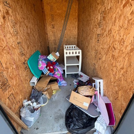 5 x 10 storage unit in Dry Ridge, KY