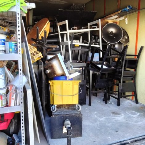 10 x 20 storage unit in Santee, CA