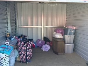 10 x 10 storage unit in Jackson, MI