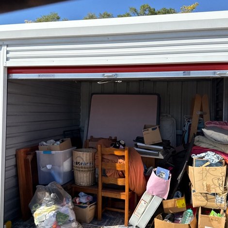 10 x 10 storage unit in Jackson, MI